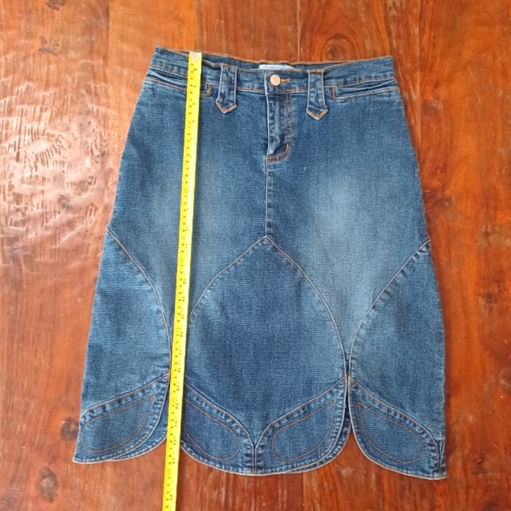Scallop-hem Denim Skirt